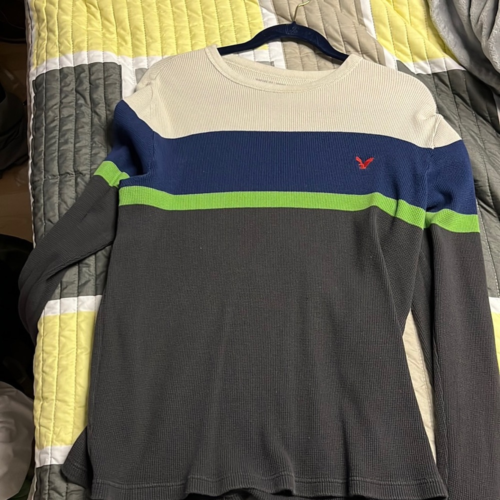 Large American Eagle pullover/sweater